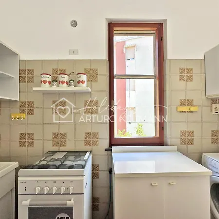 246 - Trilocale In Centro Con Posto Auto Interno - Climatizzato Al White Club Inclusa * マルチェッリ