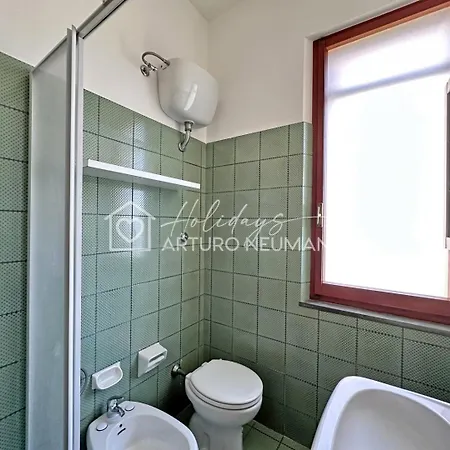 246 - Trilocale In Centro Con Posto Auto Interno - Climatizzato Al White Club Inclusa アパート